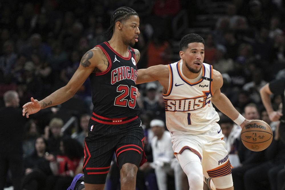 是年轻前锋 是年轻前锋