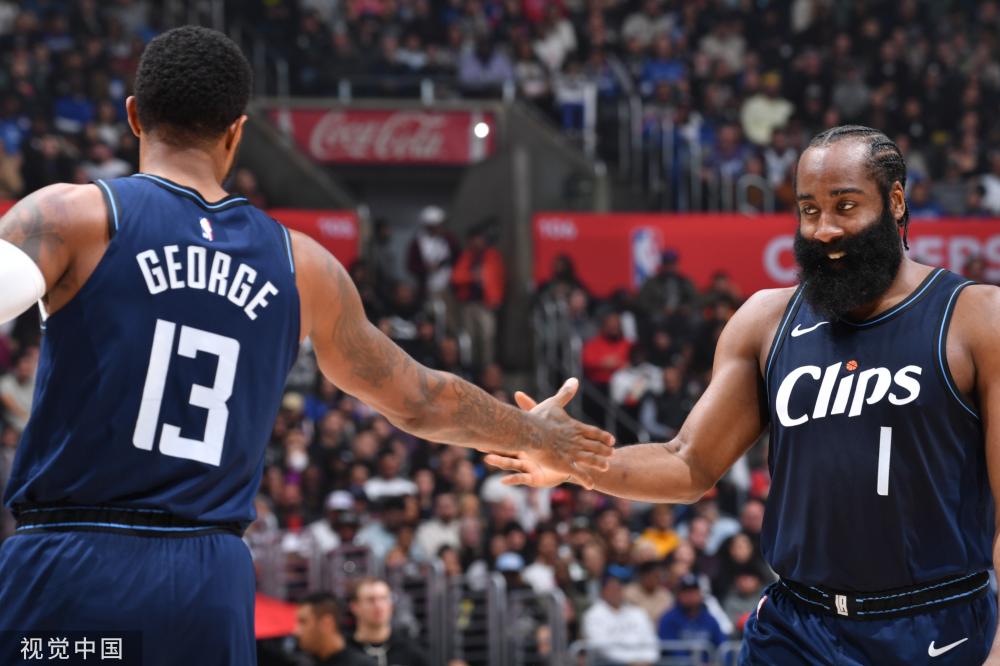 多个位置上 多个位置上