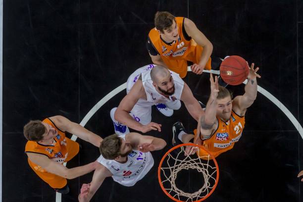 投资名人赛 投资名人赛